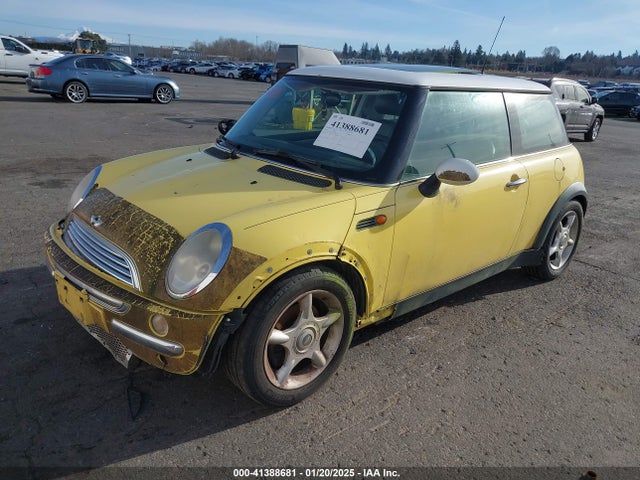 2003 MINI COOPER WMWRC33463TE18371 Photo 1