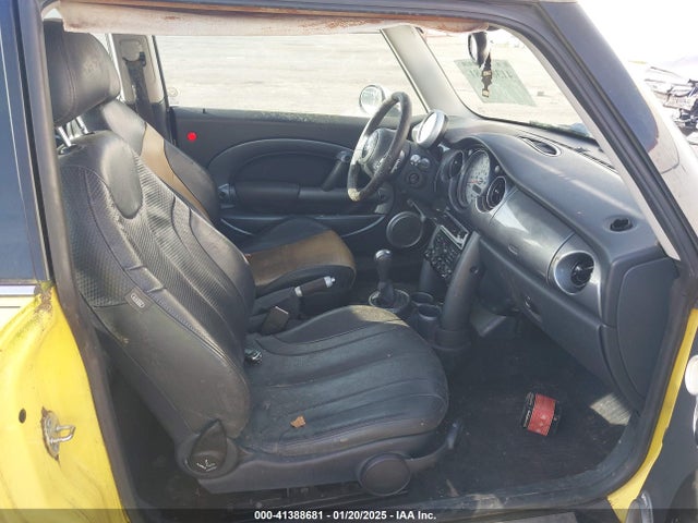 2003 MINI COOPER WMWRC33463TE18371 Photo 4