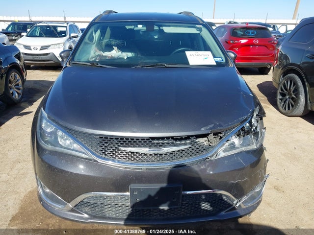 Chrysler Pacifica Touring L 2018 2C4RC1BG8JR112180 Image 12