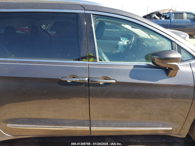 Chrysler Pacifica Touring L 2018 2C4RC1BG8JR112180 Image 13