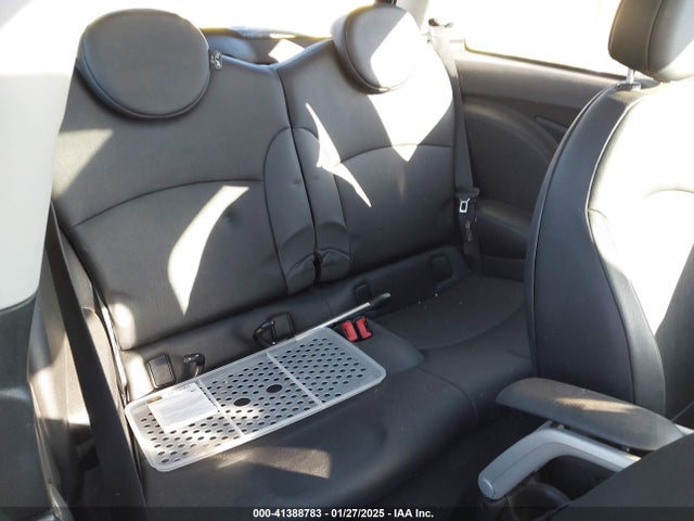 2008 MINI COOPER S WMWMF73548TV34478 Photo 7