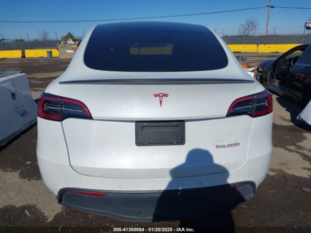 7SAYGDEF9NF358308 Tesla Model Y Performance Dual Motor All-wheel Drive
