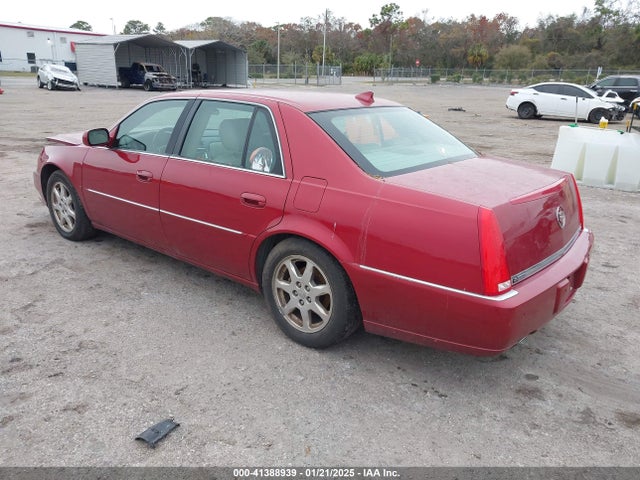 2011 CADILLAC DTS 1G6KD5E64BU140087 Photo 2