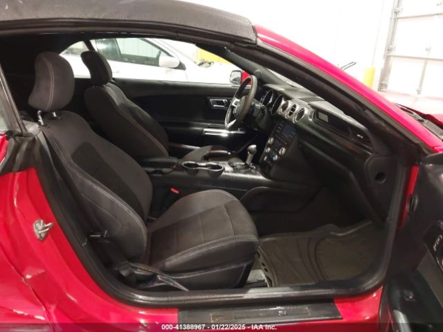 1FATP8EM0F5335702 Ford Mustang V6