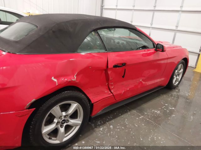 1FATP8EM0F5335702 Ford Mustang V6