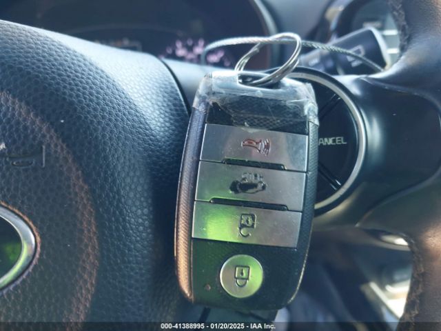 KNDJX3A55E7040066 KIA Soul !
