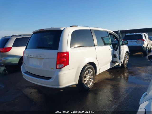2C4RDGCG3JR302399 Dodge Grand Caravan Sxt