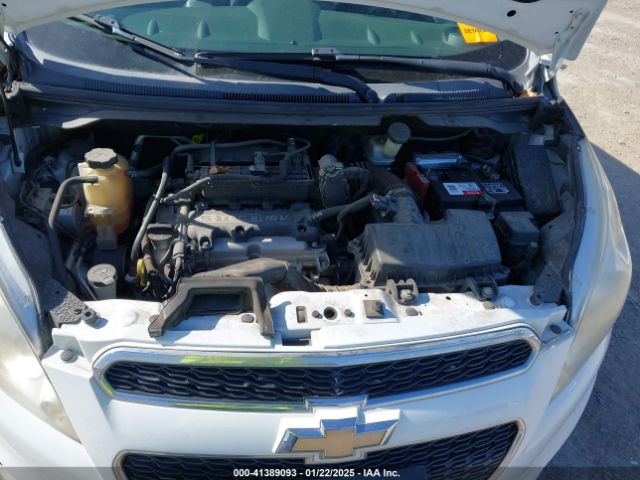 KL8CD6S99EC590813 Chevrolet Spark 1lt Auto