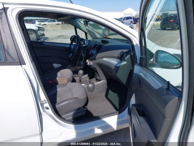 KL8CD6S99EC590813 Chevrolet Spark 1lt Auto