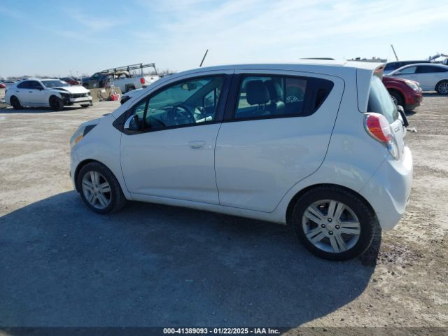 KL8CD6S99EC590813 Chevrolet Spark 1lt Auto