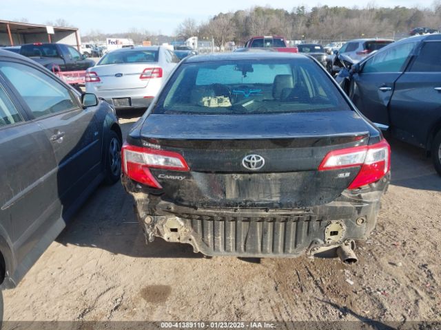 4T1BF1FK2EU463274 Toyota CAMRY SE