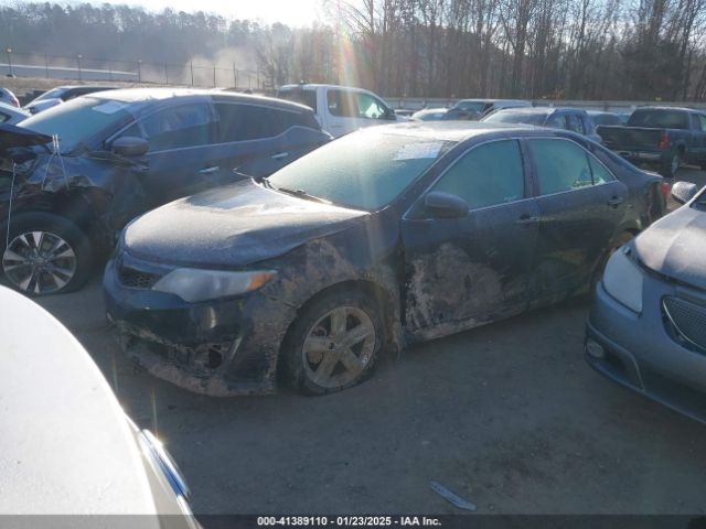 4T1BF1FK2EU463274 Toyota CAMRY SE