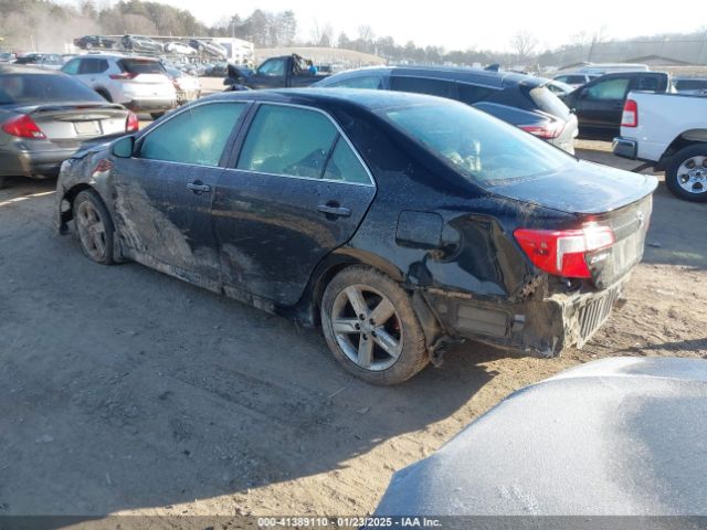 4T1BF1FK2EU463274 Toyota CAMRY SE