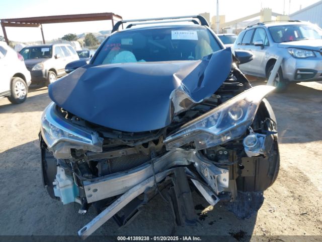 JTNKHMBX4J1011688 Toyota C-HR XLE