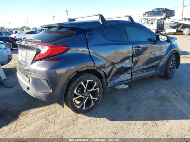 JTNKHMBX4J1011688 Toyota C-HR XLE