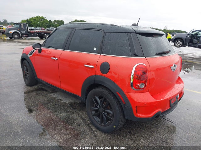 2011 MINI COOPER COUNTRYMAN WMWZB3C59BWM29239 Photo 2