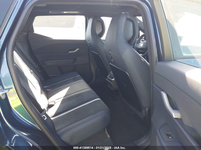 Fisker Ocean One 2023 VCF1ZBU28PG002159 Image 8