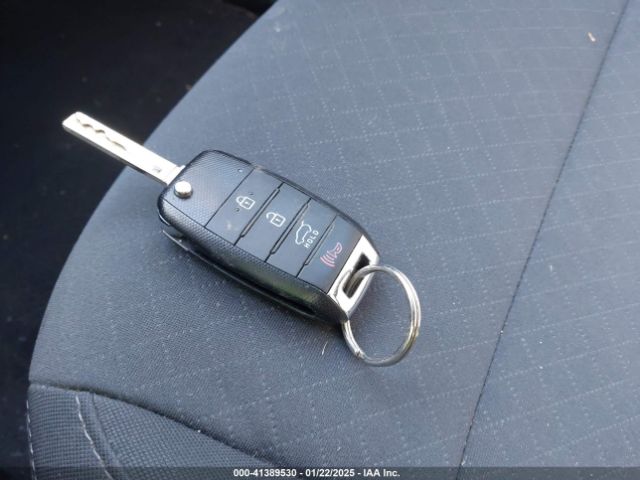 5XYPGDA59KG570278 KIA Sorento 3.3l Lx