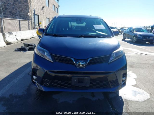5TDXZ3DC8JS950681 Toyota Sienna Se 8 Passenger
