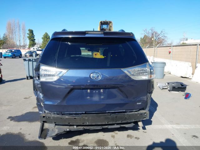 5TDXZ3DC8JS950681 Toyota Sienna Se 8 Passenger