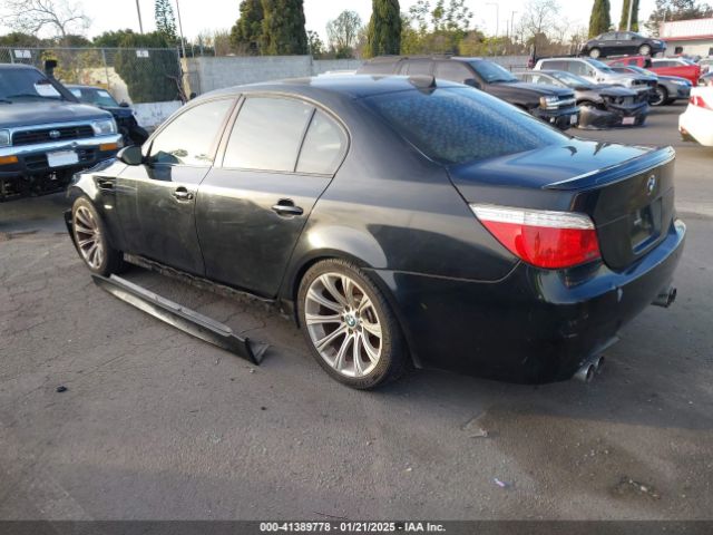 2008 BMW M5 WBSNB93578CX08017 Photo 2