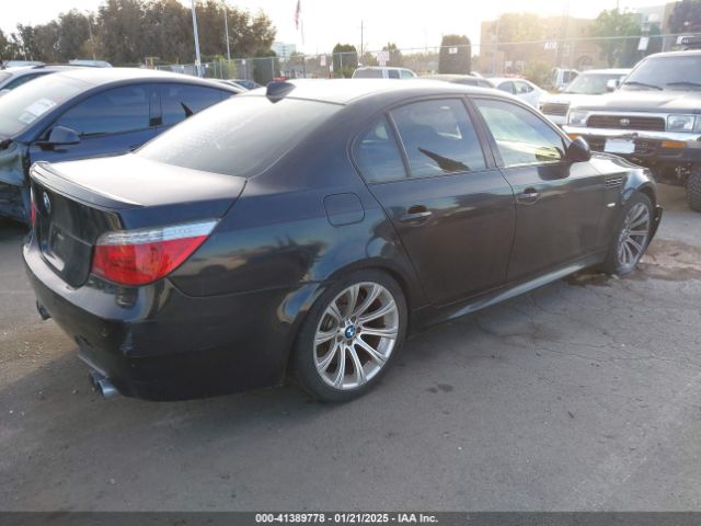 2008 BMW M5 WBSNB93578CX08017 Photo 3