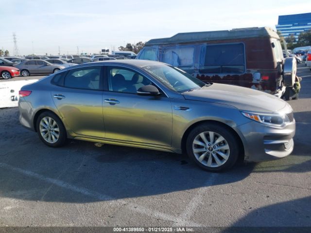 5XXGT4L32JG256921 KIA Optima Lx