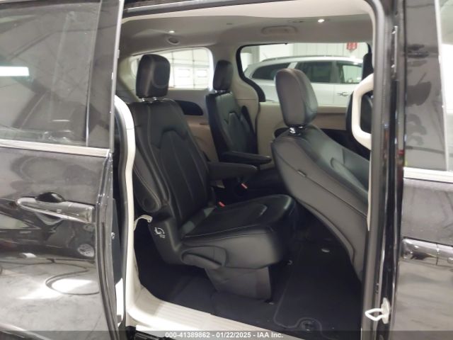 2C4RC1BG2RR135868 Chrysler Pacifica Touring L