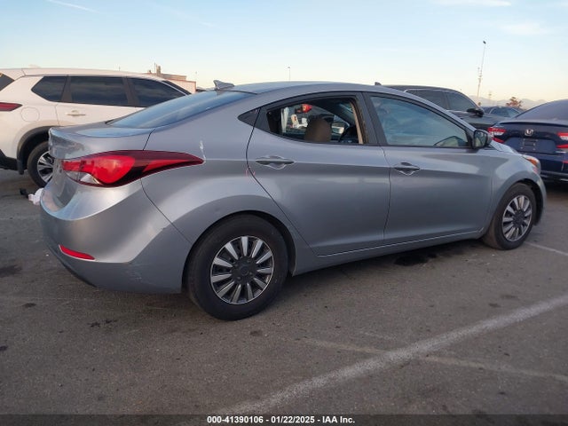 Hyundai ELANTRA SE 2016 5NPDH4AE8GH694803 Image 13