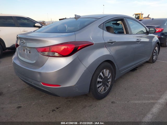 Hyundai ELANTRA SE 2016 5NPDH4AE8GH694803 Image 4