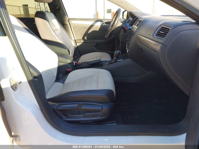 3VWD17AJXGM394870 Volkswagen Jetta 1.8t Sport