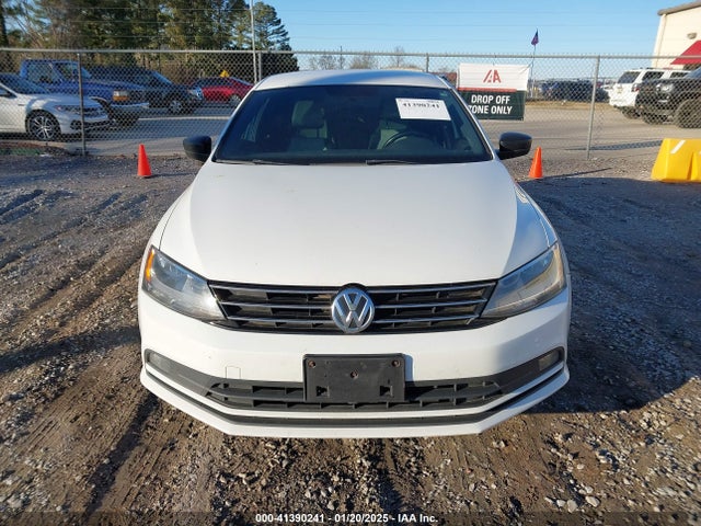 3VWD17AJXGM394870 Volkswagen Jetta 1.8t Sport