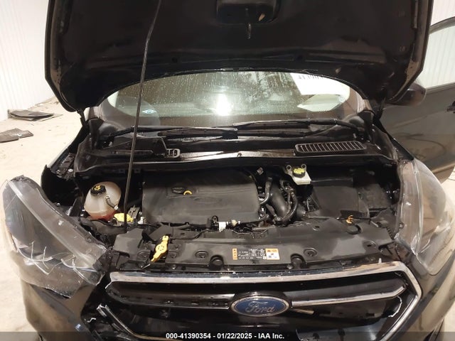 1FMCU9GD8HUF04133 Ford ESCAPE SE