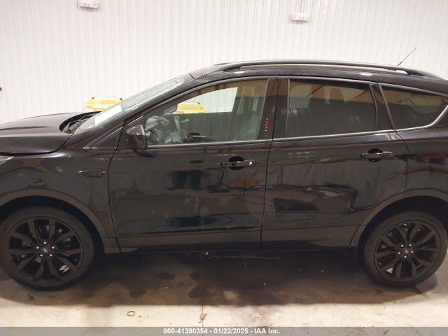 1FMCU9GD8HUF04133 Ford ESCAPE SE