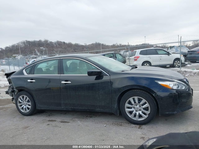 1N4AL3AP2HC147719 Nissan Altima 2.5 S