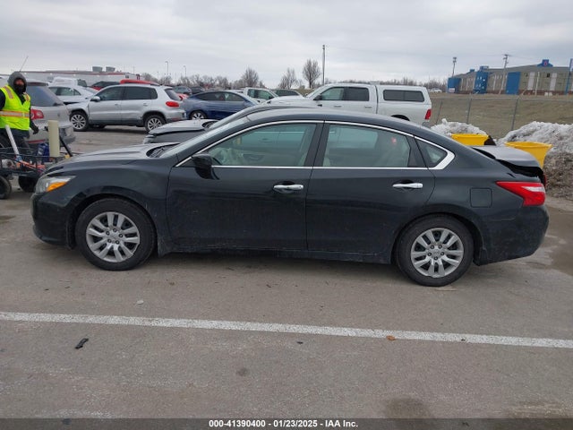 1N4AL3AP2HC147719 Nissan Altima 2.5 S