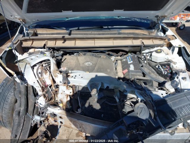 5TDFZRBH2LS040279 Toyota Highlander Platinum