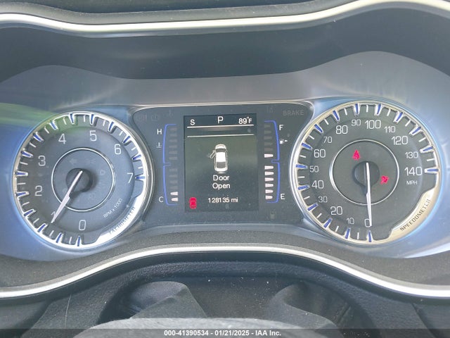 1C3CCCABXFN645115 Chrysler 200 Limited