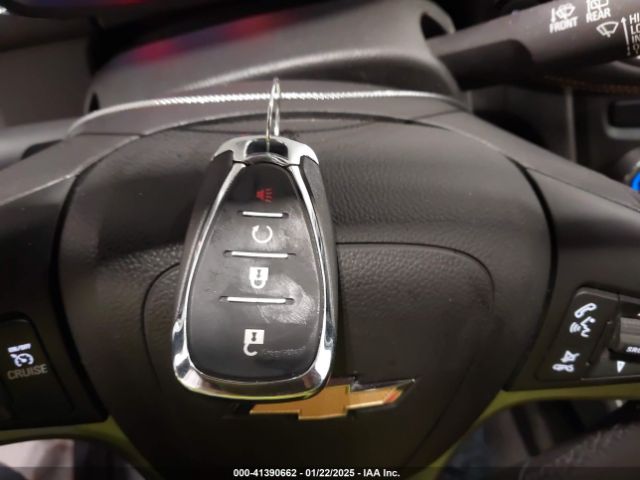 KL7CJPSMXNB565867 Chevrolet Trax Awd Lt