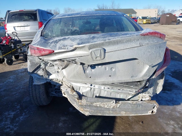 Honda Civic Lx 2018 2HGFC2F59JH605827 Image 16