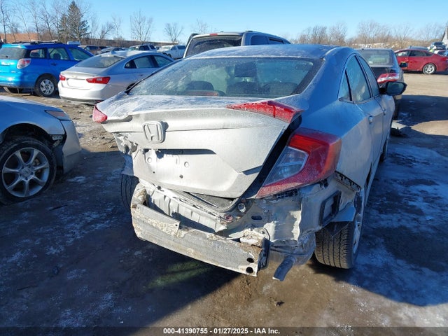 Honda Civic Lx 2018 2HGFC2F59JH605827 Image 4
