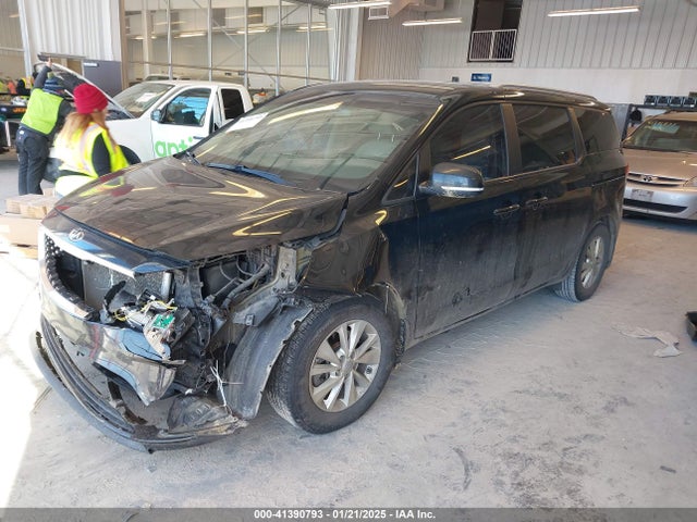 KIA SEDONA LX 2016 KNDMB5C11G6099786 Image 2