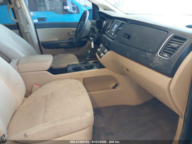 KIA SEDONA LX 2016 KNDMB5C11G6099786 Image 5