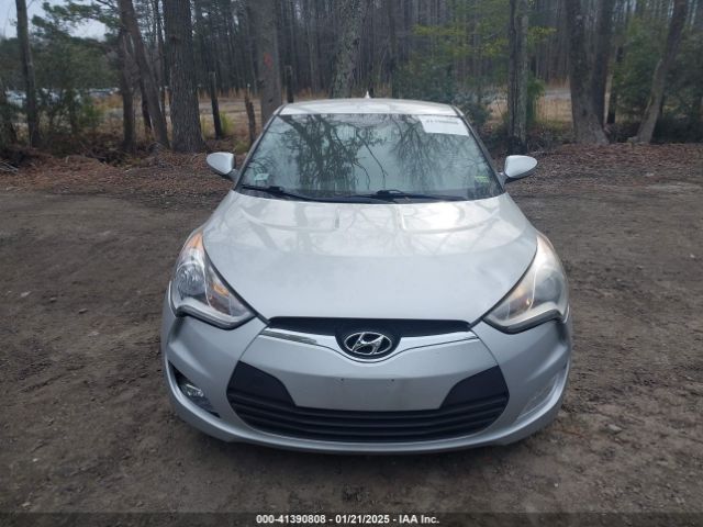 KMHTC6AD8HU306680 Hyundai Veloster