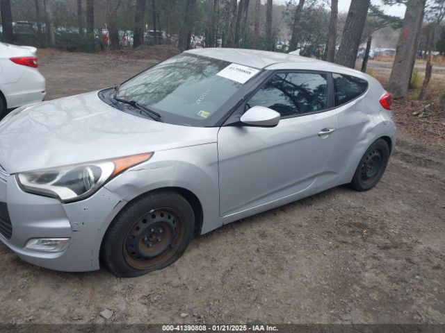 KMHTC6AD8HU306680 Hyundai Veloster