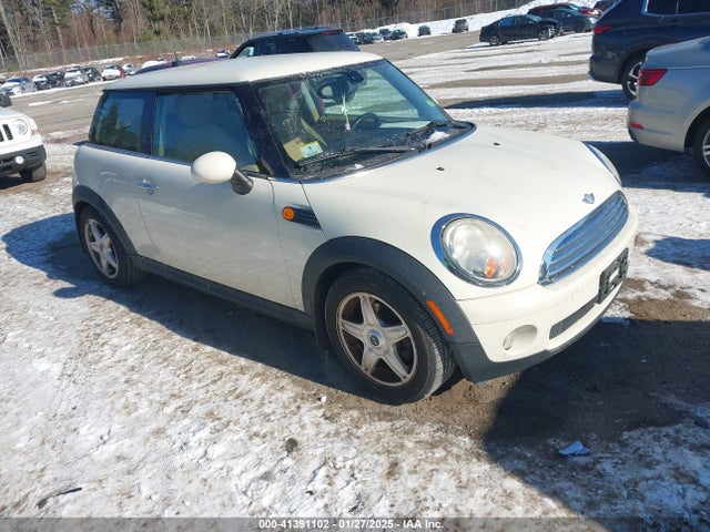 2007 MINI COOPER WMWMF33597TT52427 Photo 0