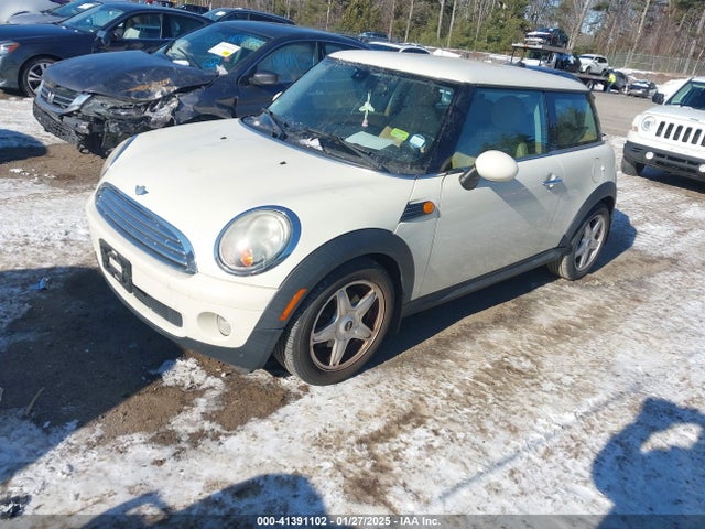 2007 MINI COOPER WMWMF33597TT52427 Photo 1