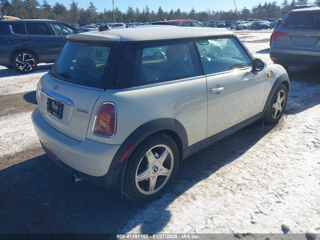 2007 MINI COOPER WMWMF33597TT52427 Photo 3