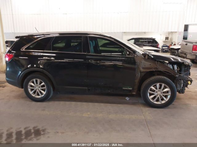 5XYPGDA57HG288990 KIA Sorento 3.3l Lx