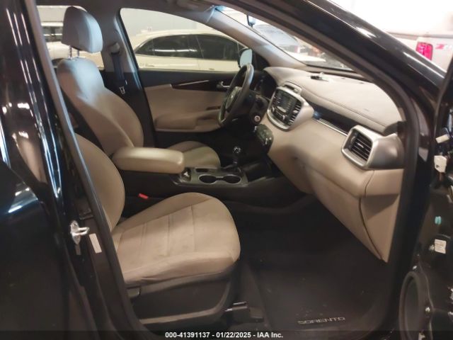 5XYPGDA57HG288990 KIA Sorento 3.3l Lx